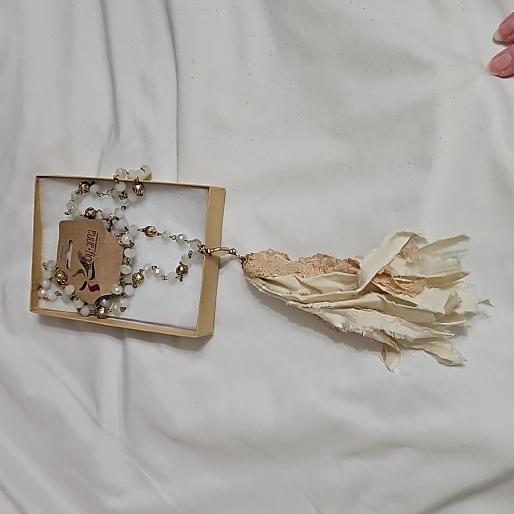 abby+anna Tassel Necklace